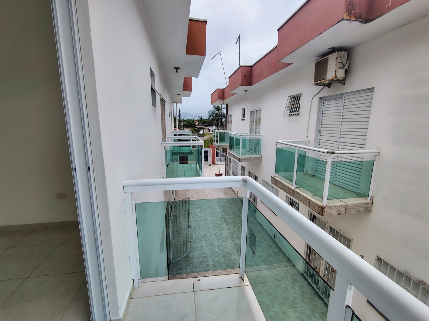 Casa à venda com 2 quartos, 60m² - Foto 14