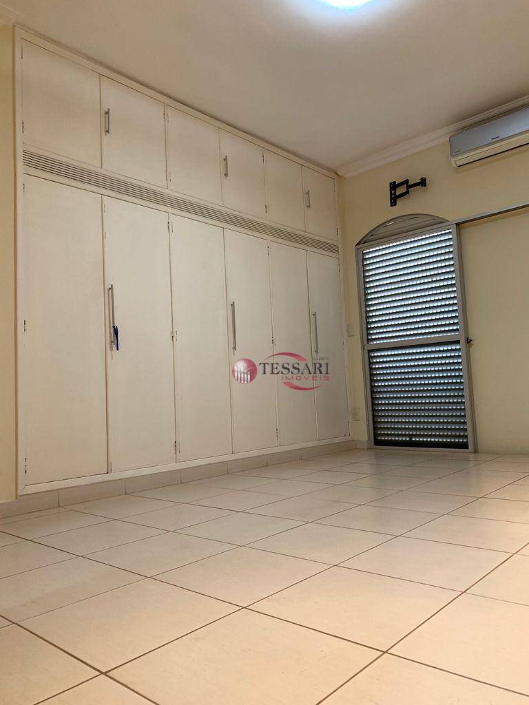 Apartamento à venda com 3 quartos, 185m² - Foto 14