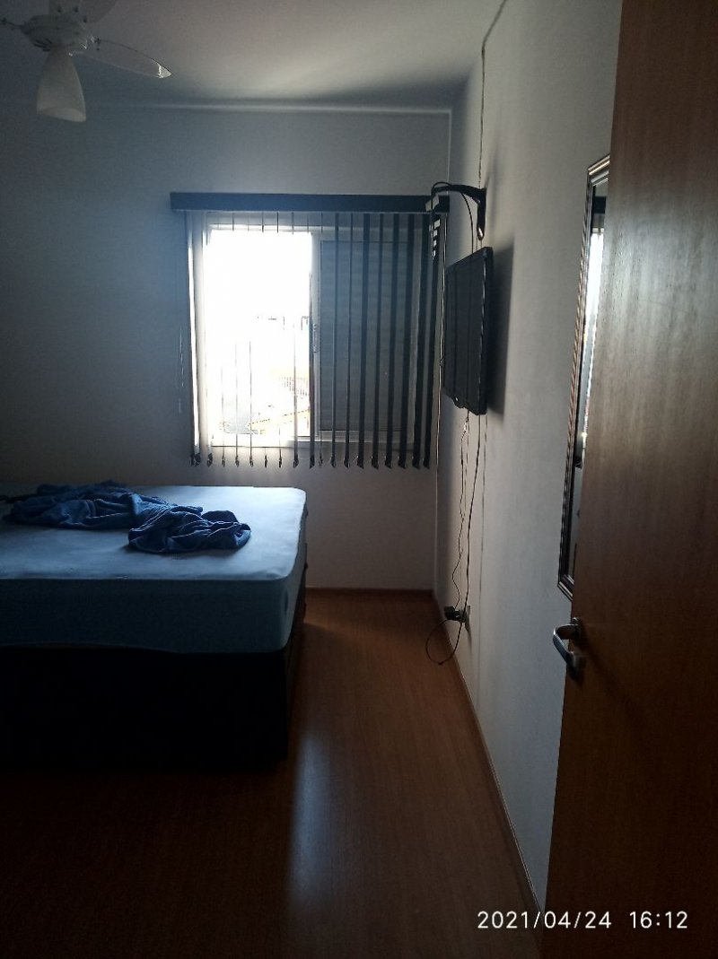 Apartamento à venda com 2 quartos, 70m² - Foto 7