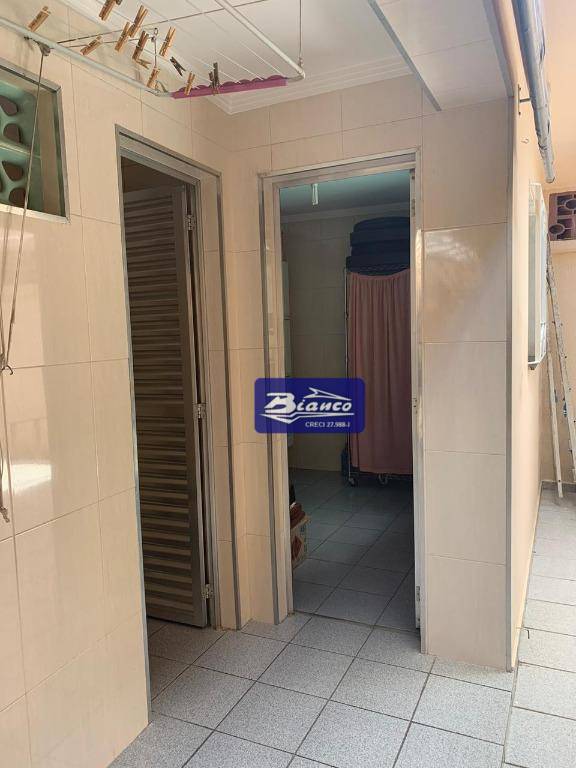 Casa à venda com 3 quartos, 184m² - Foto 24