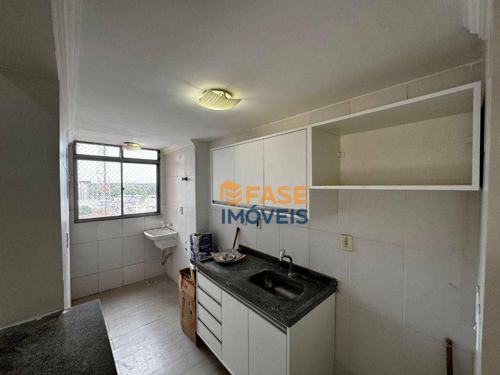 Apartamento à venda com 3 quartos, 106m² - Foto 3