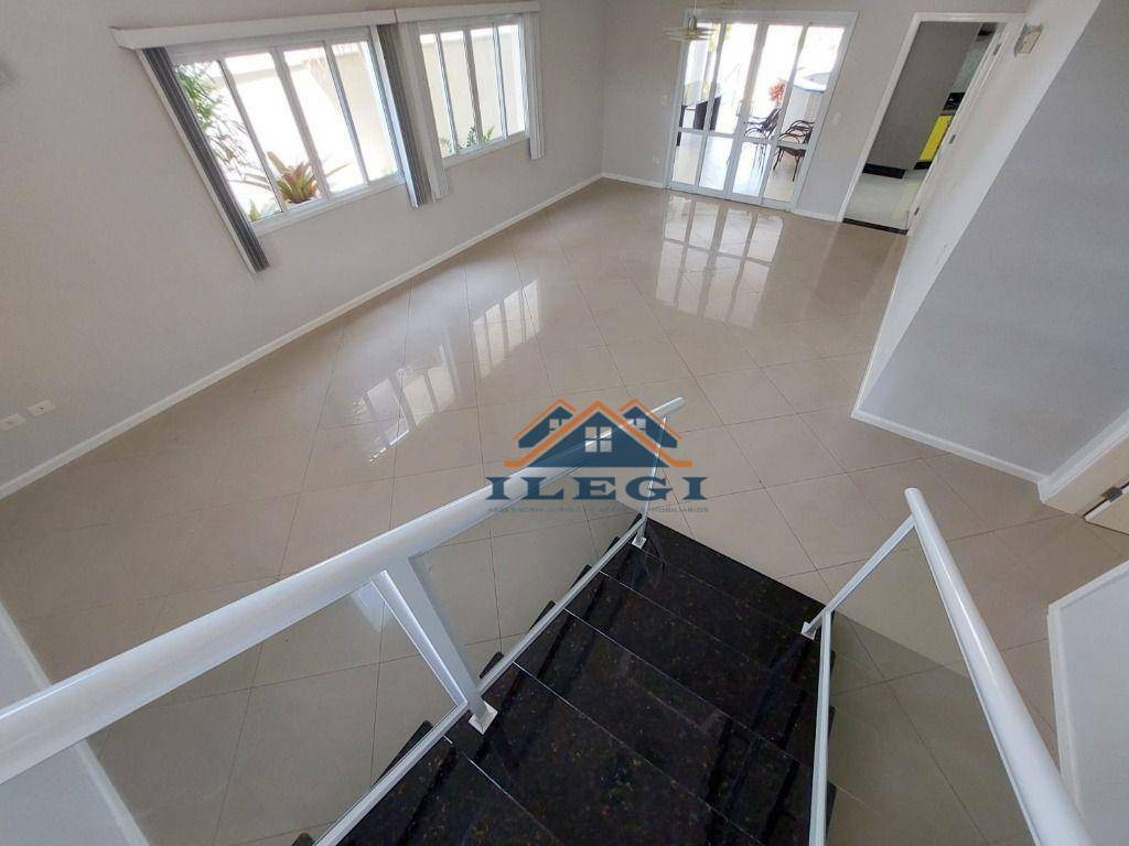 Casa de Condomínio para alugar com 3 quartos, 326M2 - Foto 3