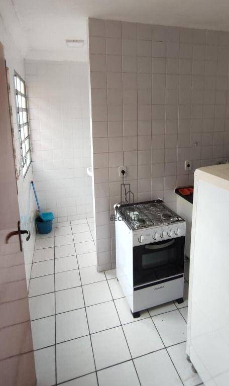 Apartamento para alugar com 2 quartos, 46m² - Foto 3