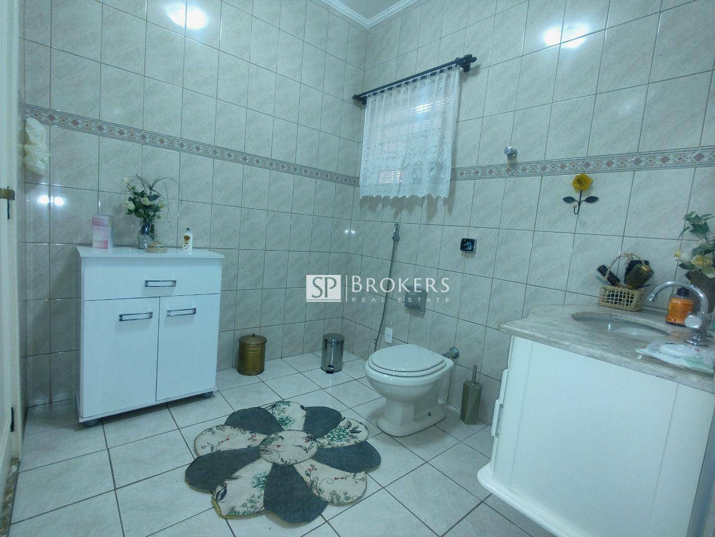 Casa à venda e aluguel com 3 quartos, 184m² - Foto 8