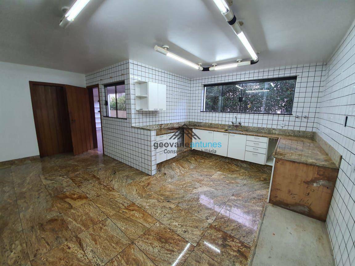 Sobrado à venda com 4 quartos, 681m² - Foto 13