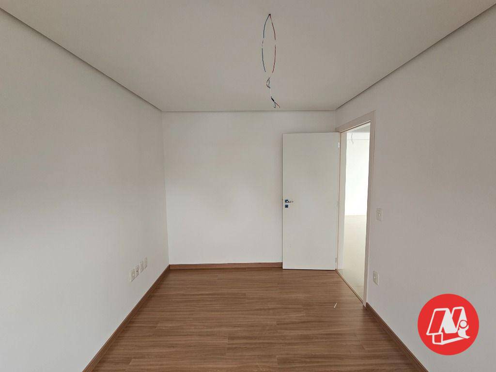 Apartamento para alugar com 2 quartos, 71m² - Foto 8