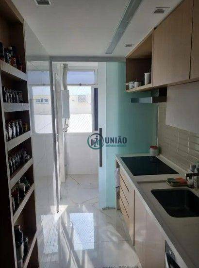 Apartamento à venda com 3 quartos, 120m² - Foto 18