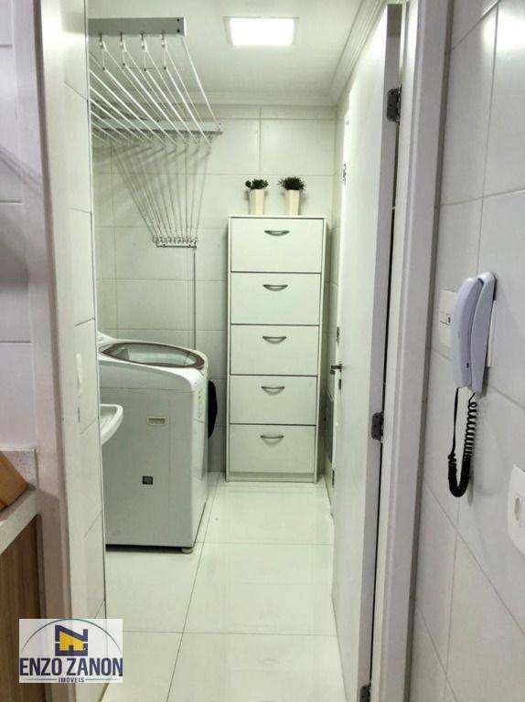 Apartamento para alugar com 3 quartos, 130m² - Foto 18