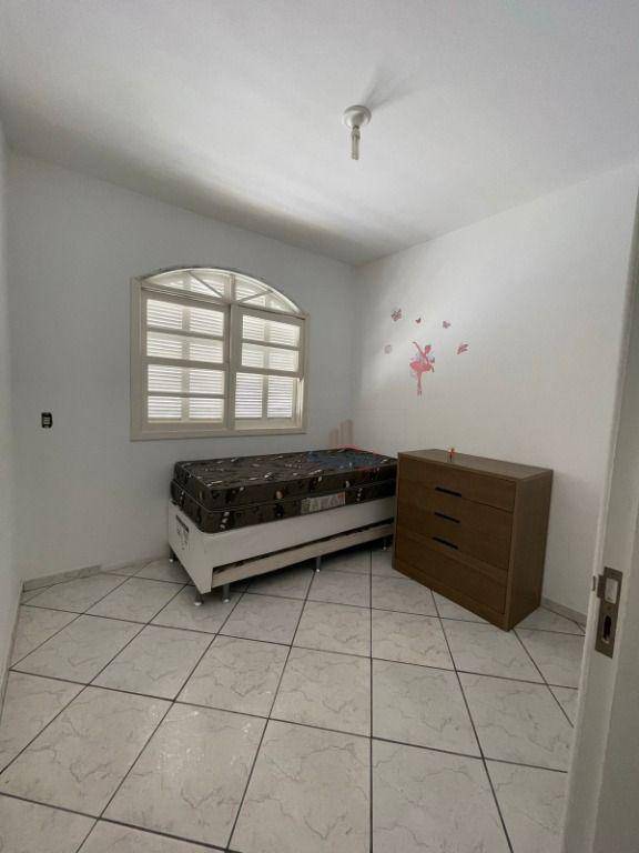 Sobrado à venda com 5 quartos, 200m² - Foto 11