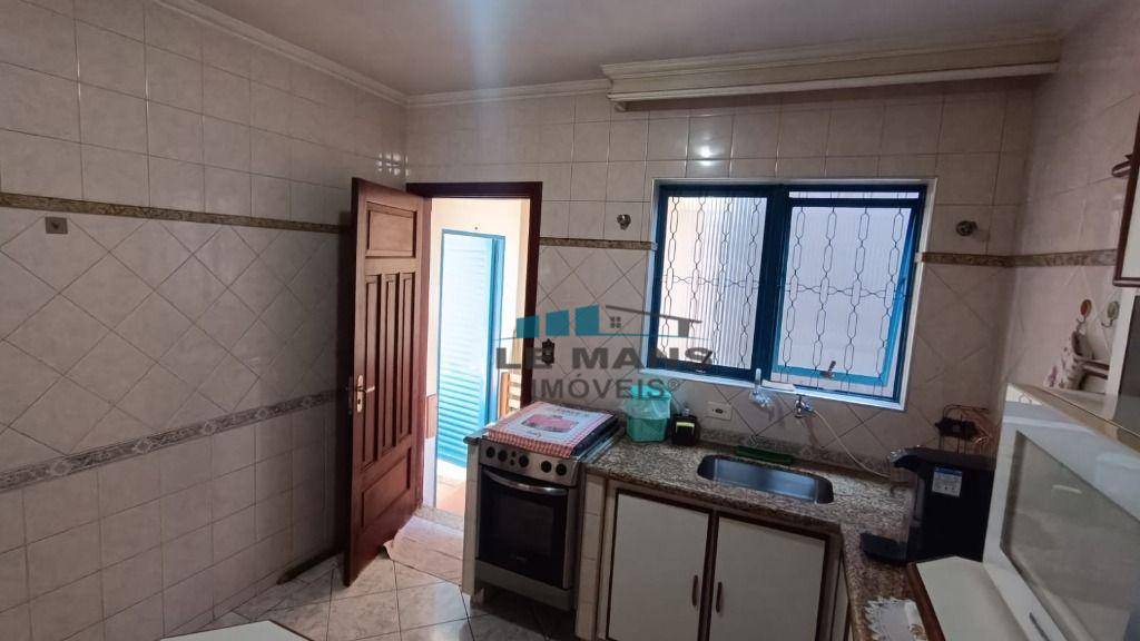 Casa à venda com 3 quartos, 247m² - Foto 16