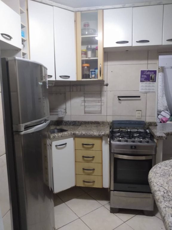 Apartamento à venda com 2 quartos, 50m² - Foto 9