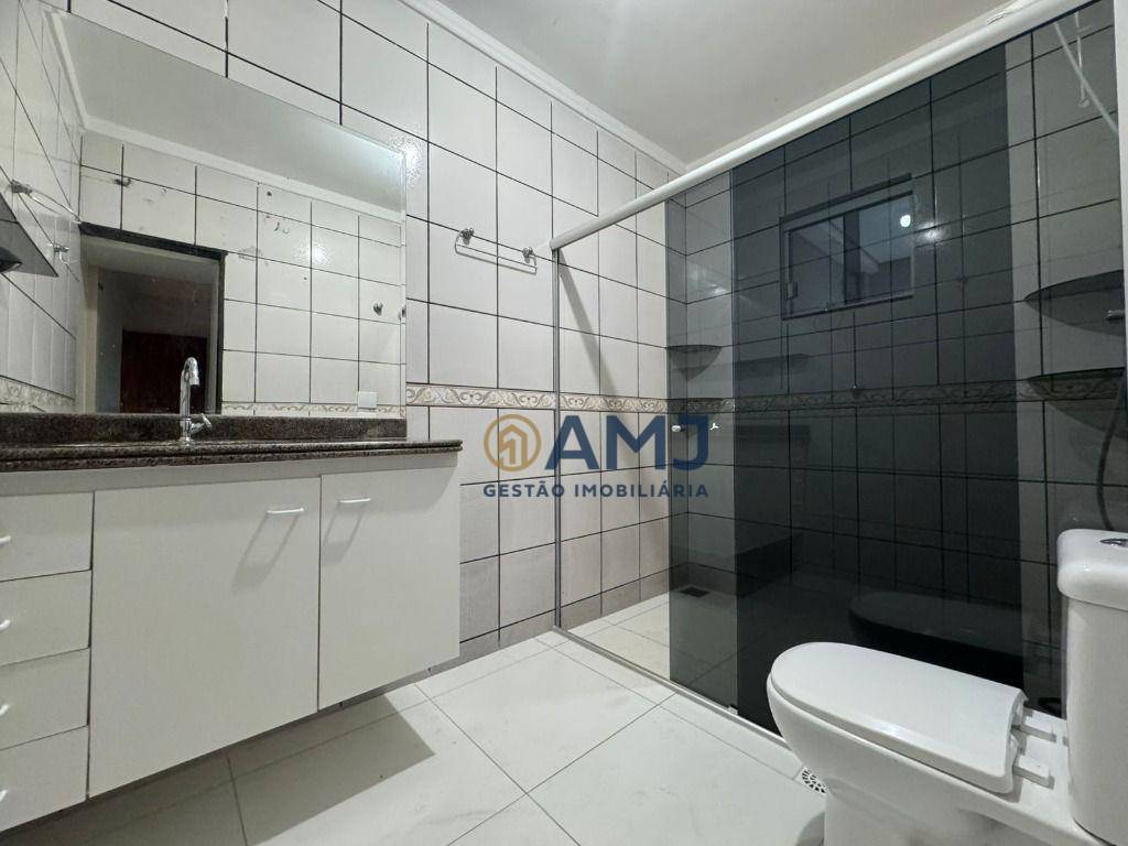 Casa para alugar com 3 quartos, 301m² - Foto 18