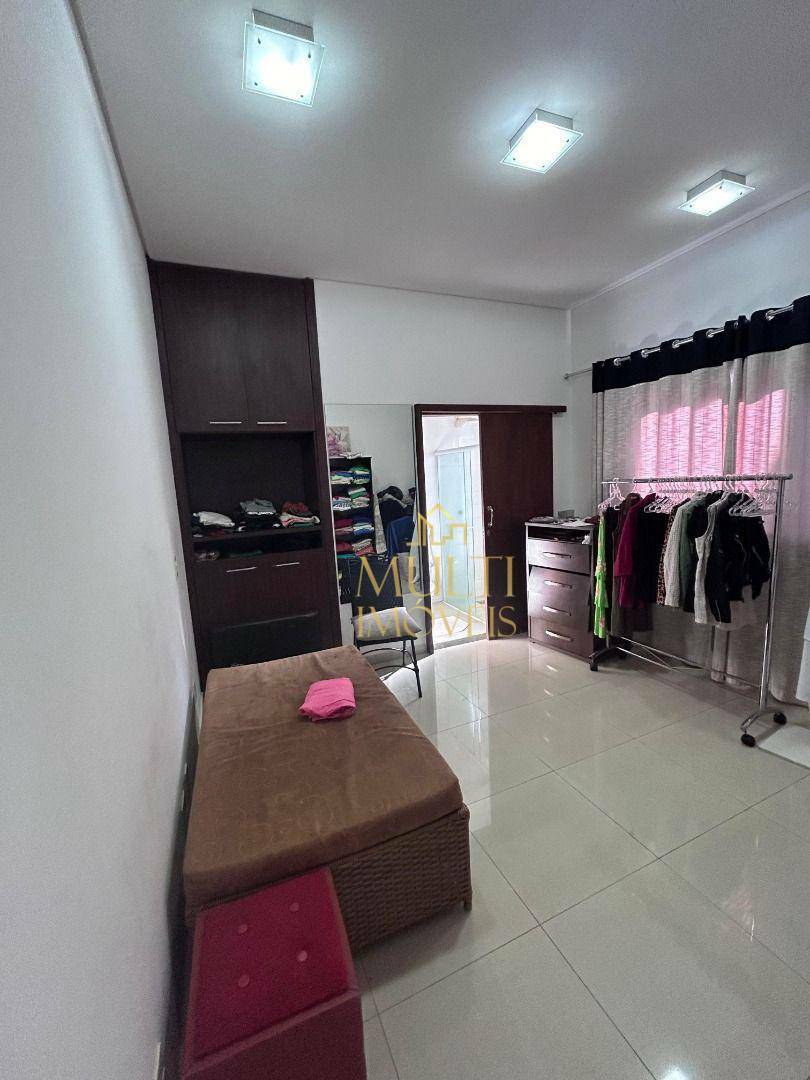 Sobrado à venda com 4 quartos, 300m² - Foto 7