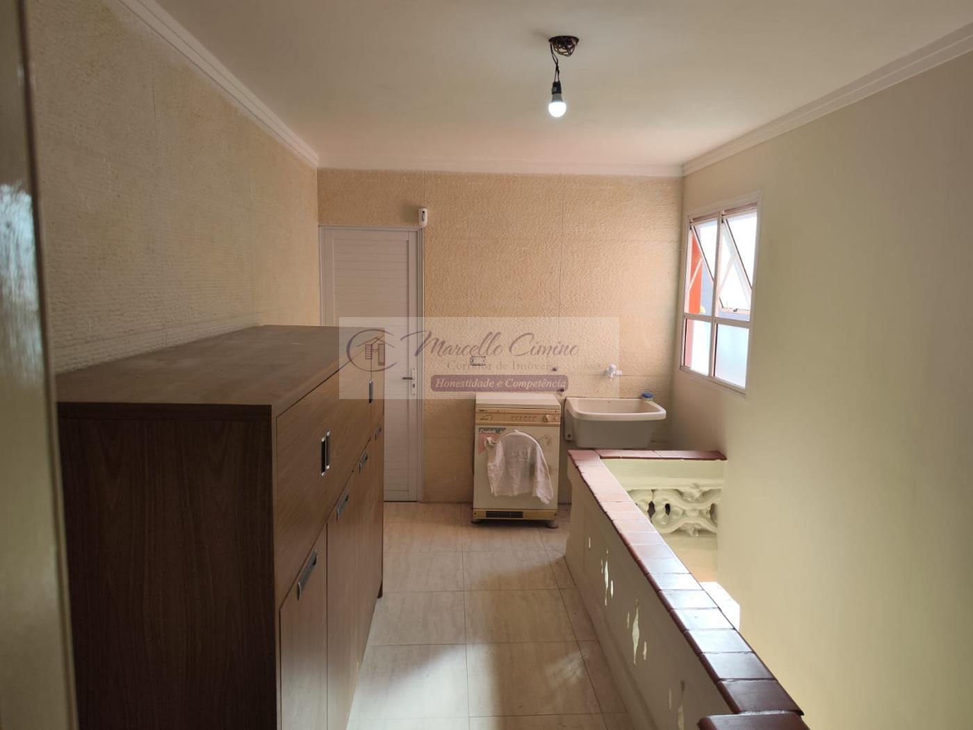 Casa à venda com 3 quartos, 300m² - Foto 18