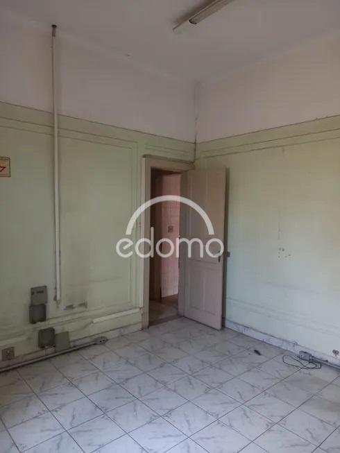 Casa para alugar com 3 quartos, 645m² - Foto 13