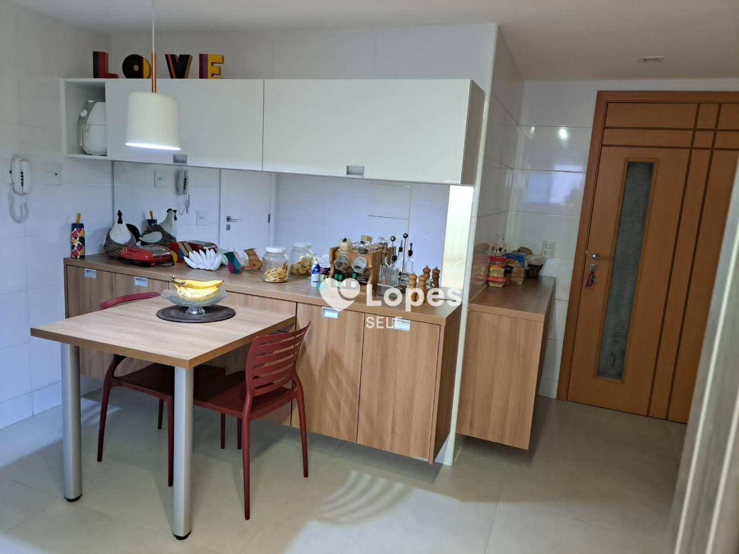 Apartamento à venda com 4 quartos, 181m² - Foto 13