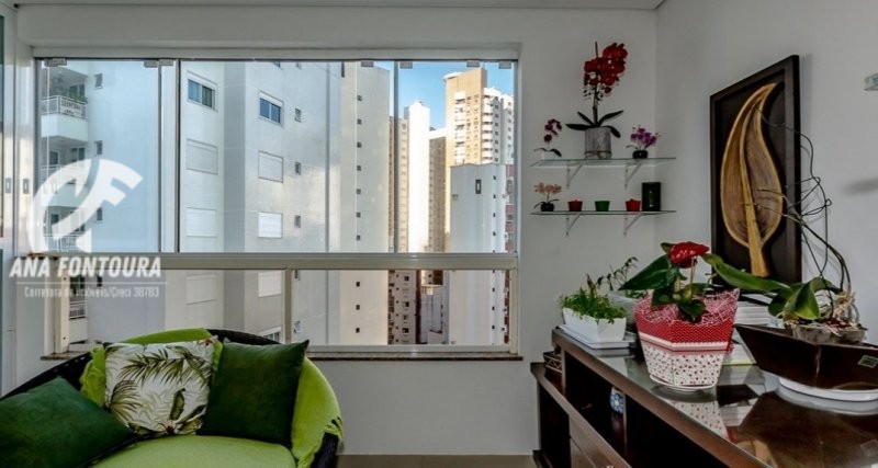 Apartamento à venda com 3 quartos, 100m² - Foto 4