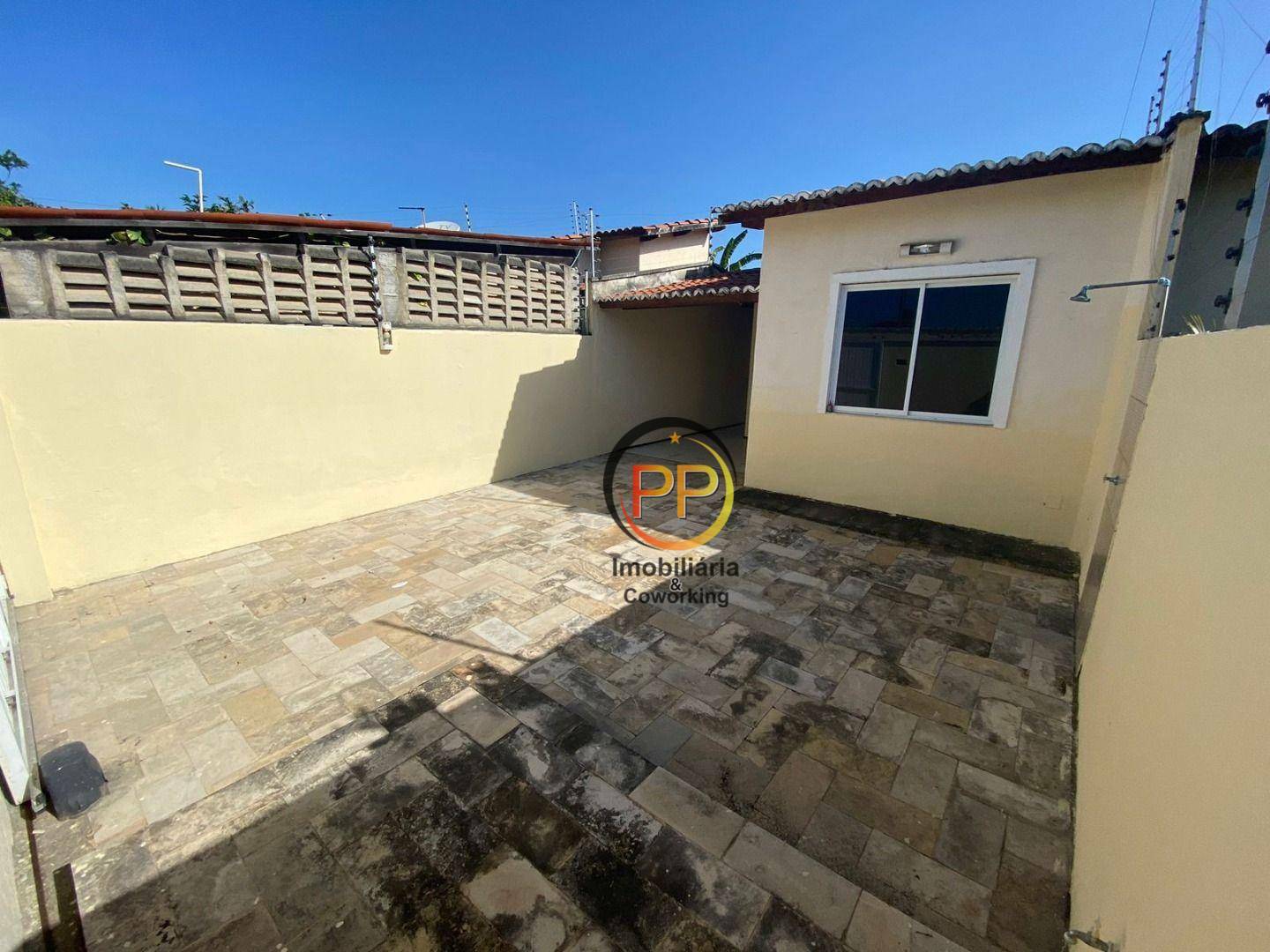 Casa à venda com 2 quartos, 64m² - Foto 3