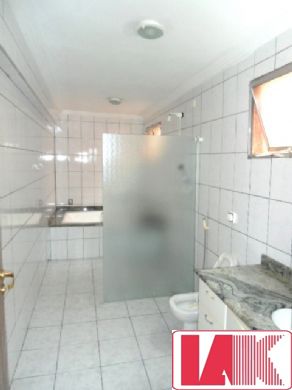 Casa à venda e aluguel com 3 quartos, 214m² - Foto 15