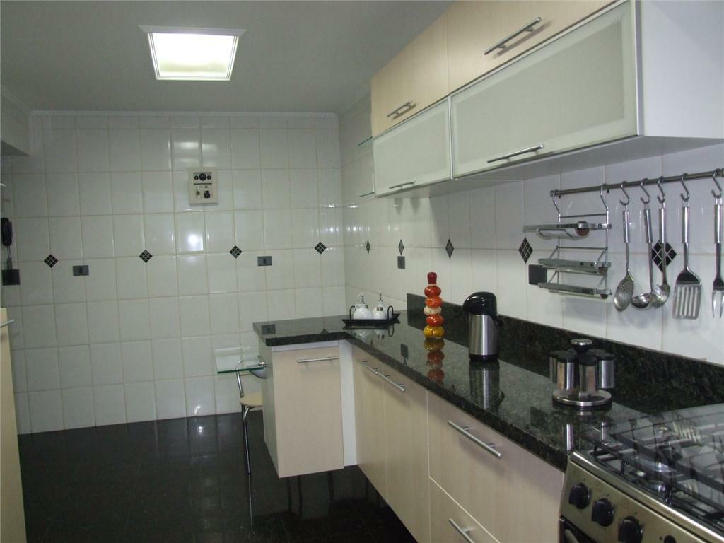 Apartamento à venda com 3 quartos, 180m² - Foto 35