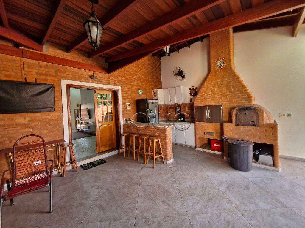 Casa de Condomínio à venda com 3 quartos, 257m² - Foto 32