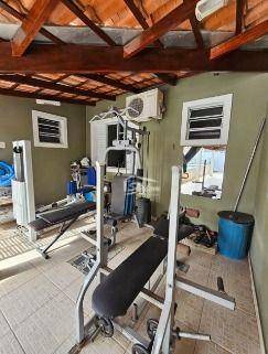 Sobrado à venda com 4 quartos, 200m² - Foto 15