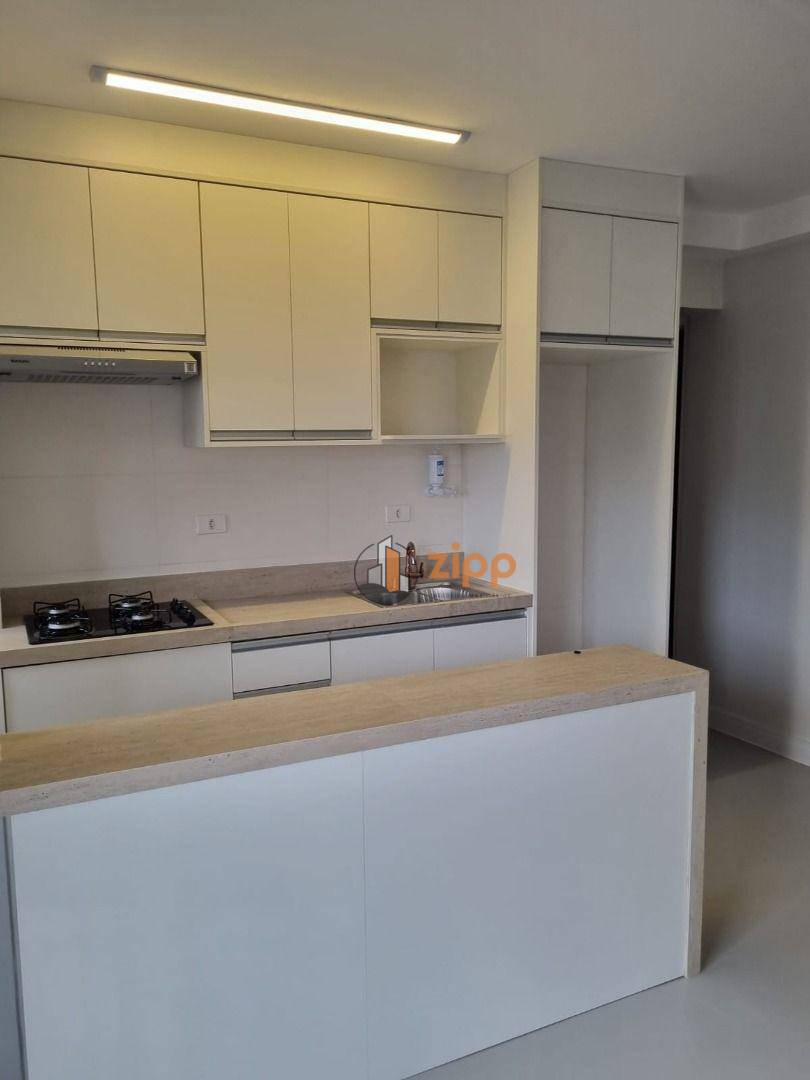 Apartamento para alugar com 2 quartos, 42m² - Foto 13