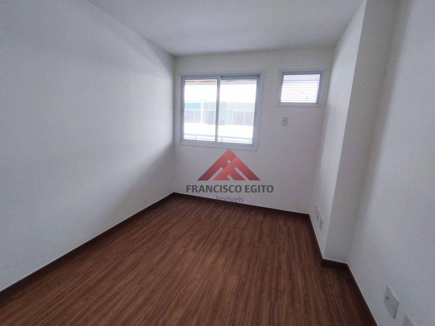 Apartamento à venda com 3 quartos, 103m² - Foto 7