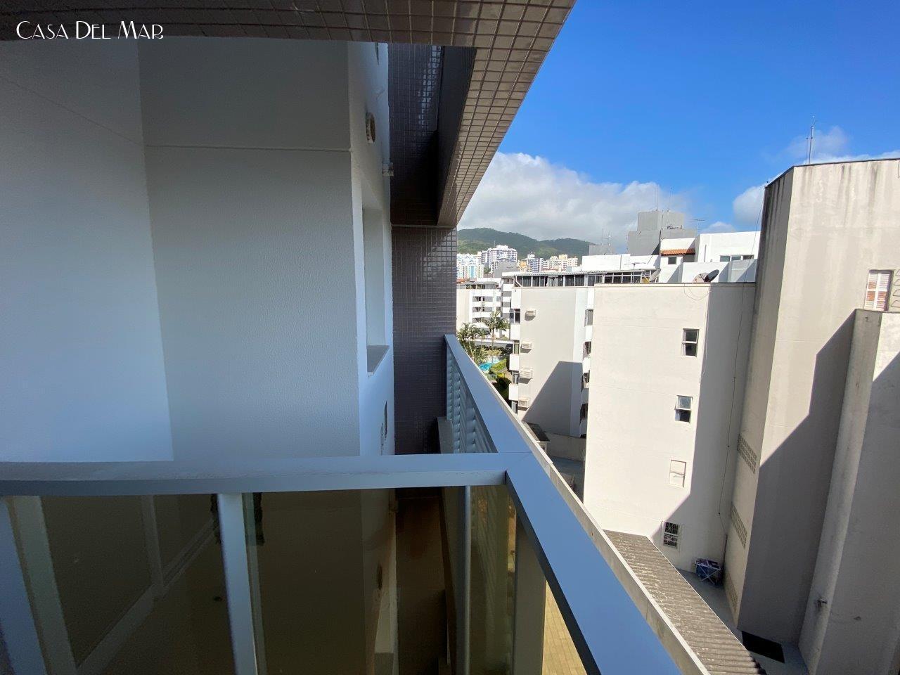 Apartamento à venda com 2 quartos, 75m² - Foto 3