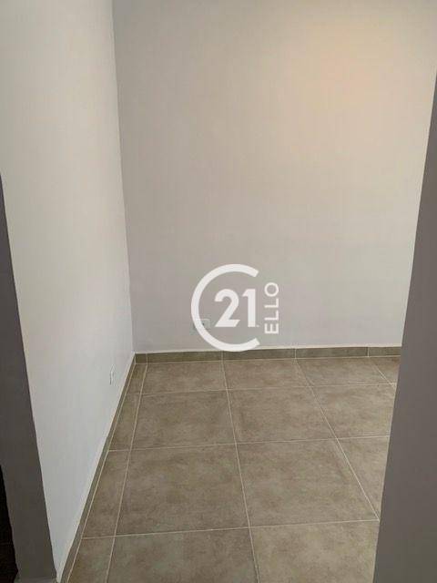 Casa à venda com 3 quartos, 173m² - Foto 16