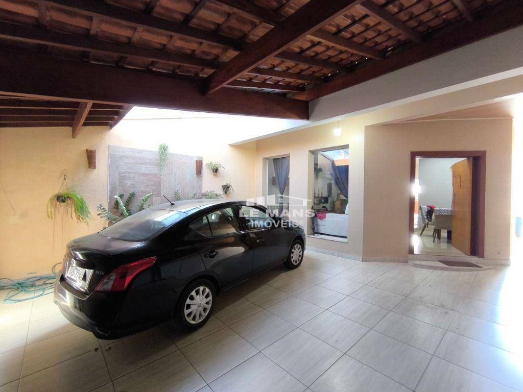 Casa, 3 quartos, 181 m² - Foto 2