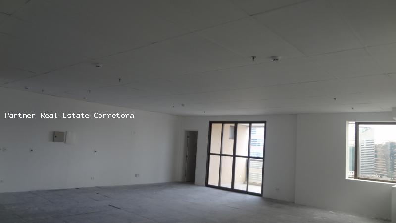 Prédio Inteiro para alugar, 102m² - Foto 2