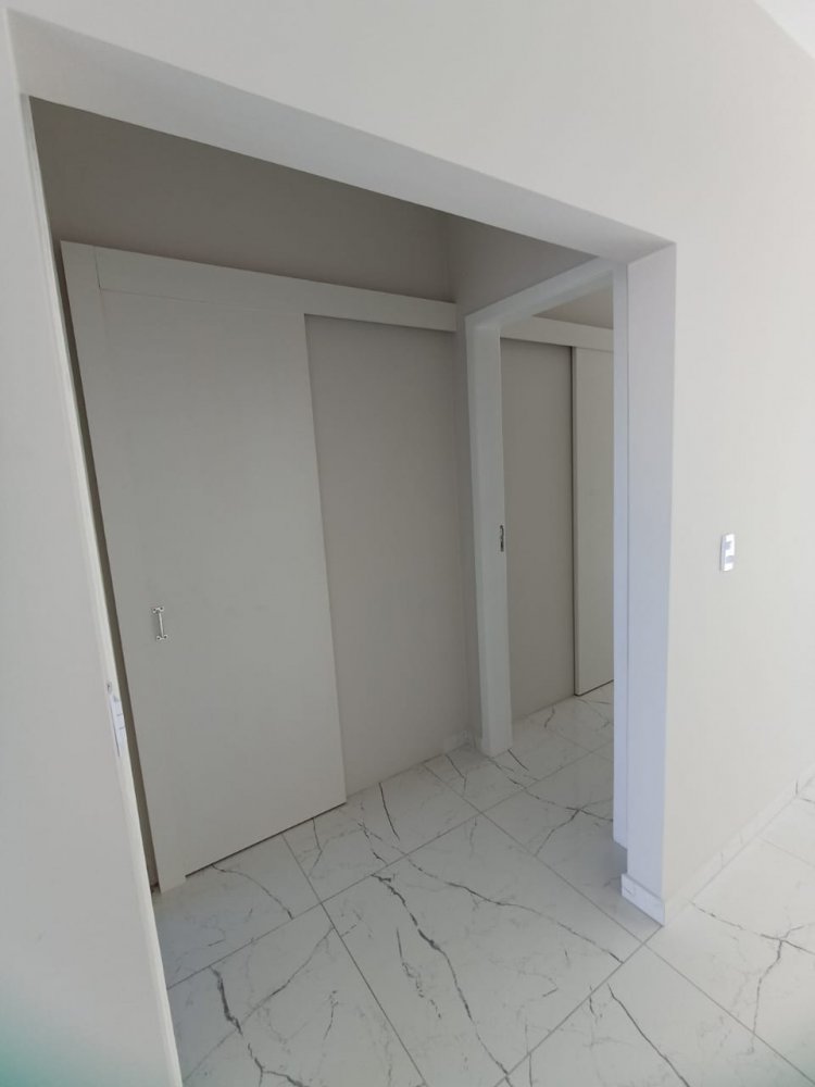 Casa à venda com 2 quartos, 63m² - Foto 5