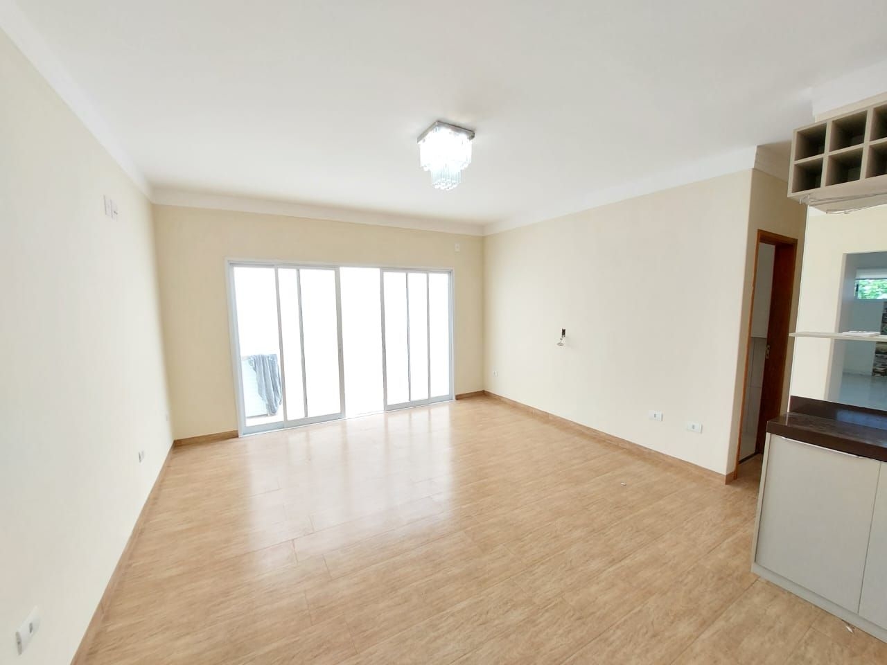 Casa para alugar com 3 quartos, 190m² - Foto 3