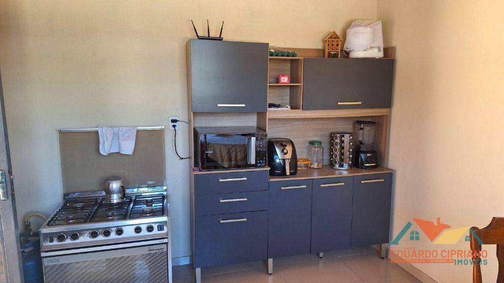 Casa à venda com 3 quartos, 250m² - Foto 17