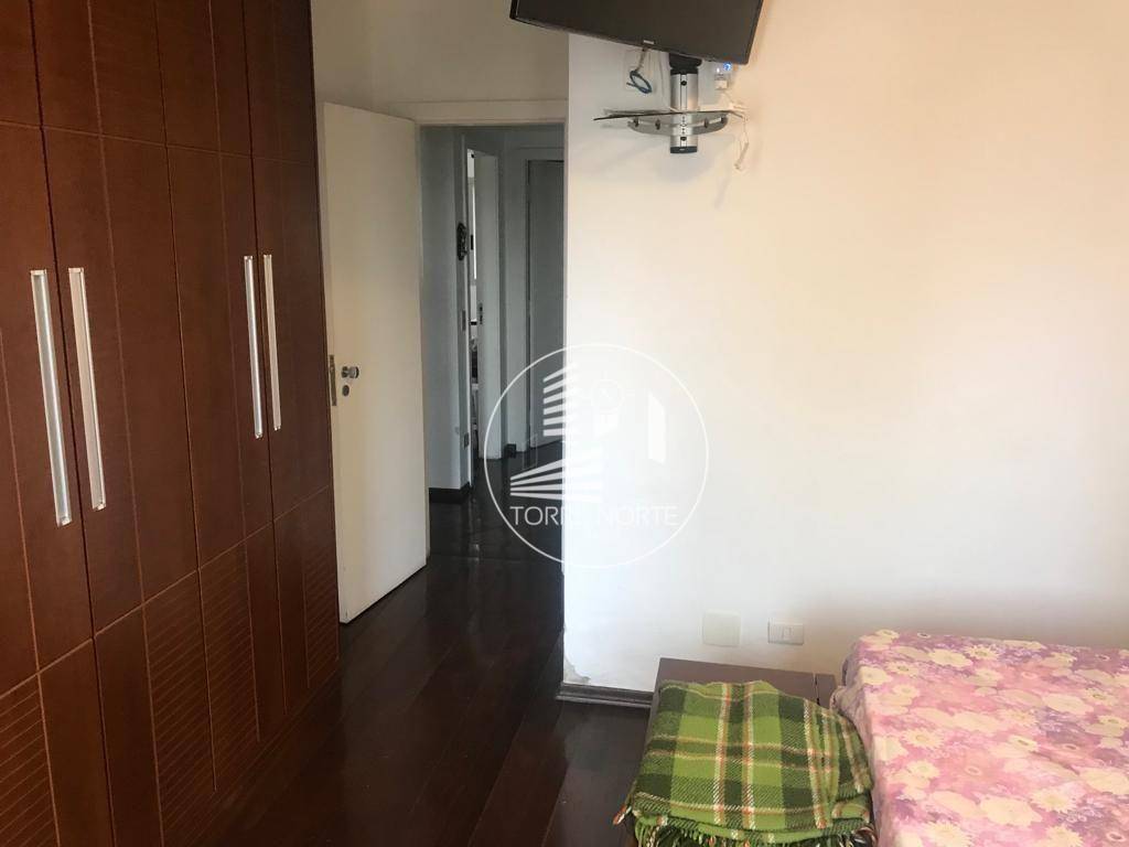 Apartamento à venda com 4 quartos, 160m² - Foto 15