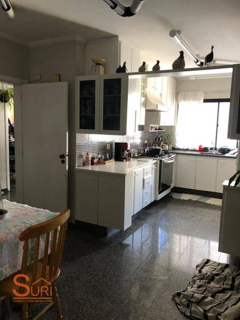 Apartamento à venda com 4 quartos, 254m² - Foto 12