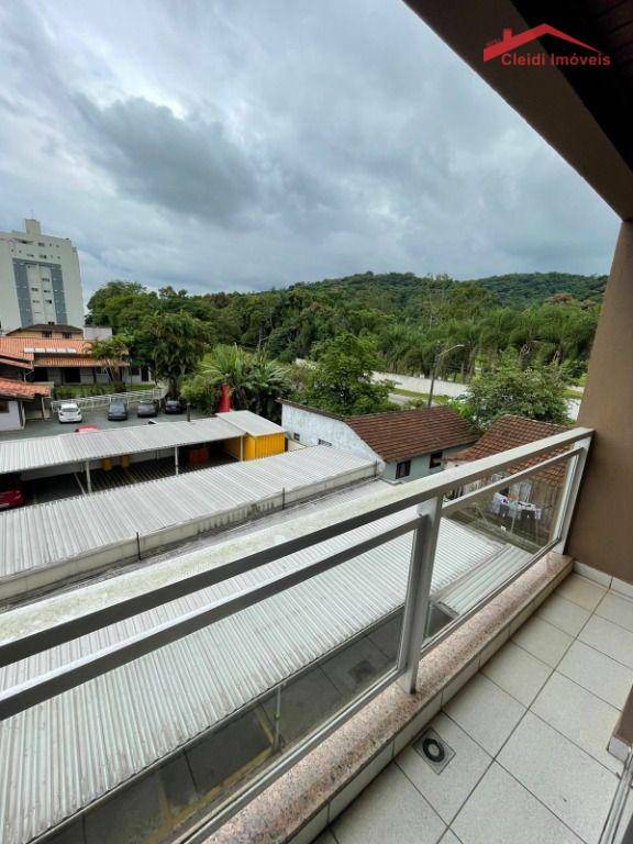 Apartamento à venda com 2 quartos, 68m² - Foto 7