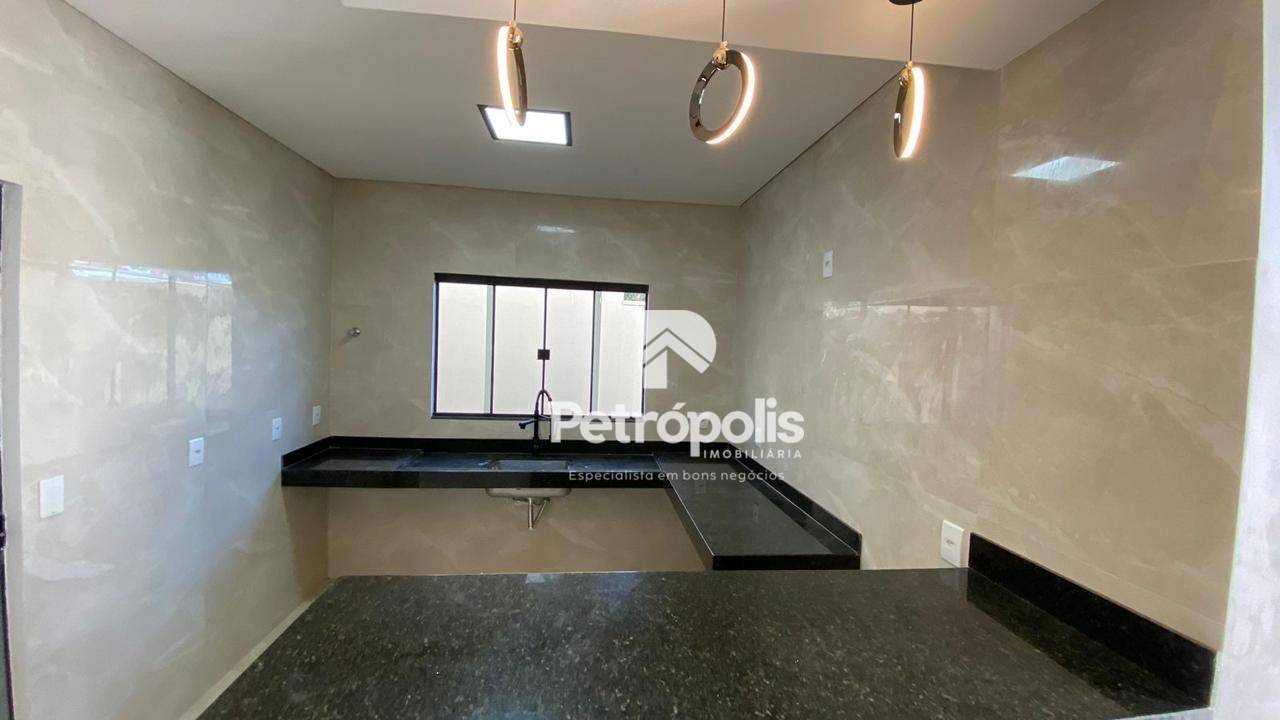 Casa à venda com 3 quartos, 127m² - Foto 11