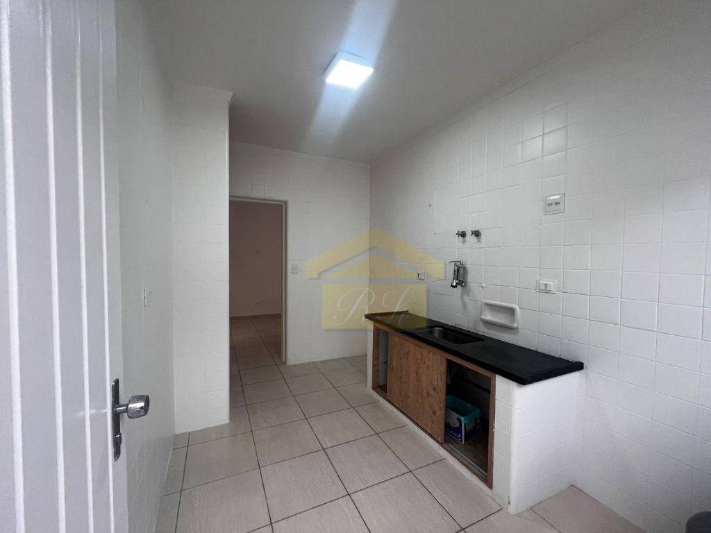 Casa para alugar com 3 quartos, 120m² - Foto 8