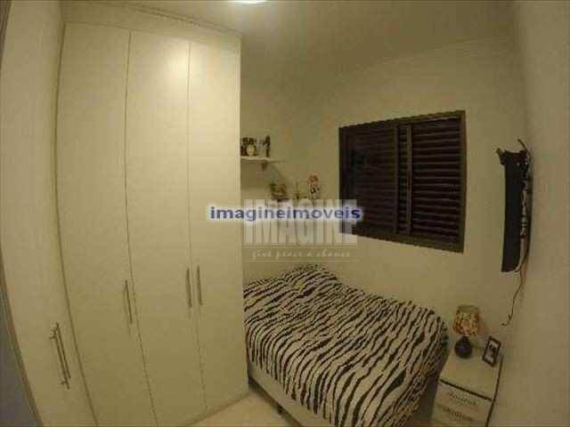 Apartamento à venda com 3 quartos, 90m² - Foto 15