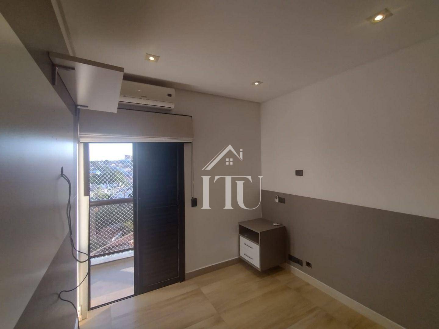 Apartamento para alugar com 2 quartos, 98m² - Foto 11