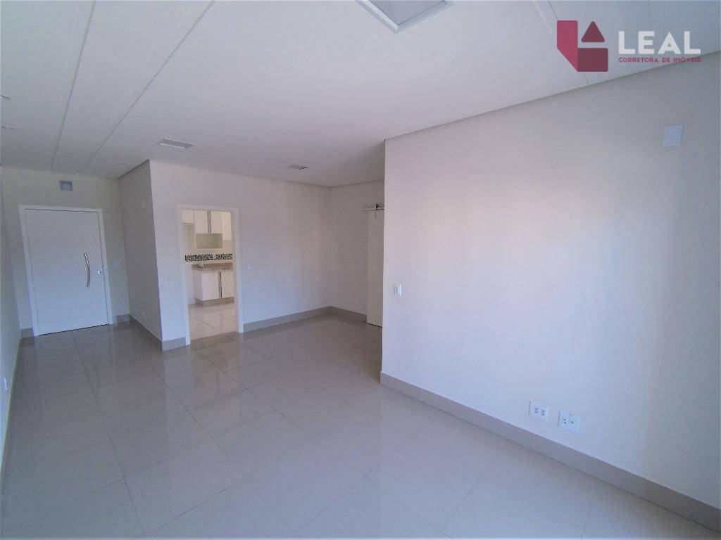 Apartamento à venda com 3 quartos, 120m² - Foto 3