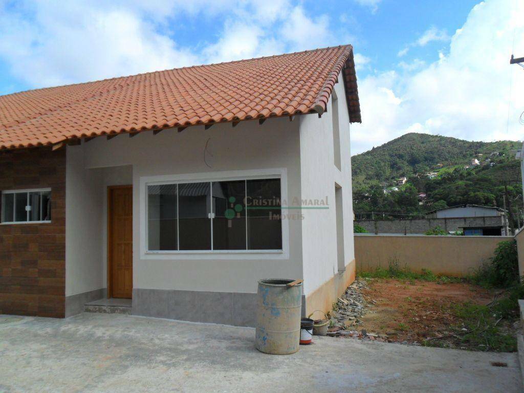 Casa à venda com 2 quartos, 64m² - Foto 2