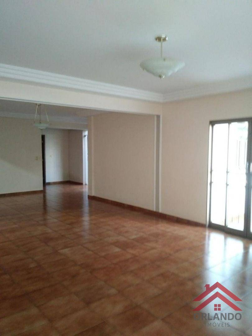 Apartamento à venda com 4 quartos, 203m² - Foto 1