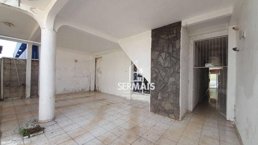 Casa, 4 quartos, 350 m² - Foto 4