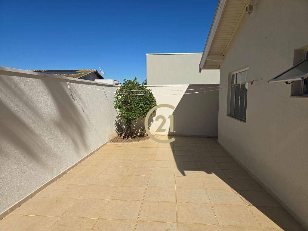 Casa de Condomínio para alugar com 4 quartos, 343m² - Foto 26