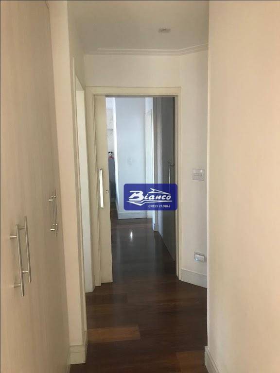 Apartamento à venda com 3 quartos, 200m² - Foto 6