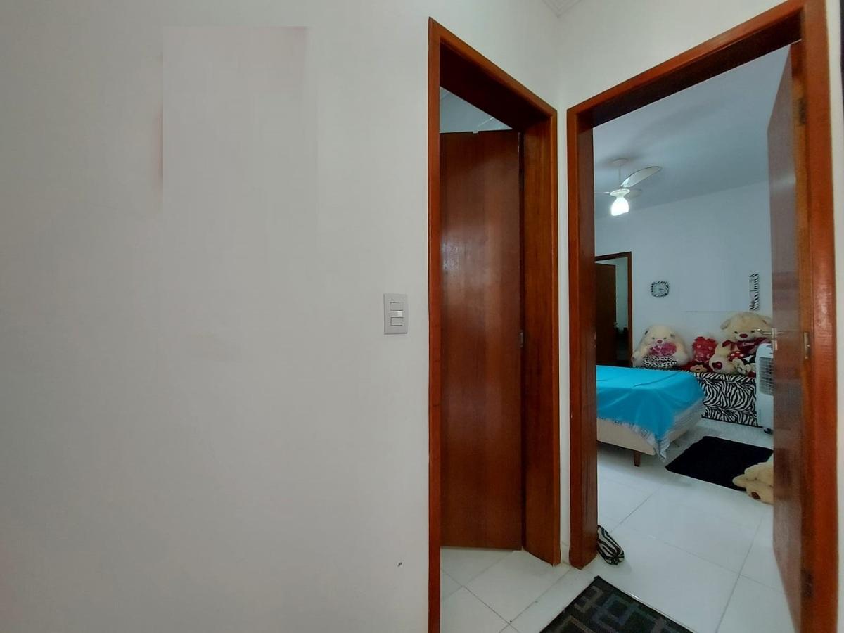 Casa à venda com 2 quartos, 150m² - Foto 7