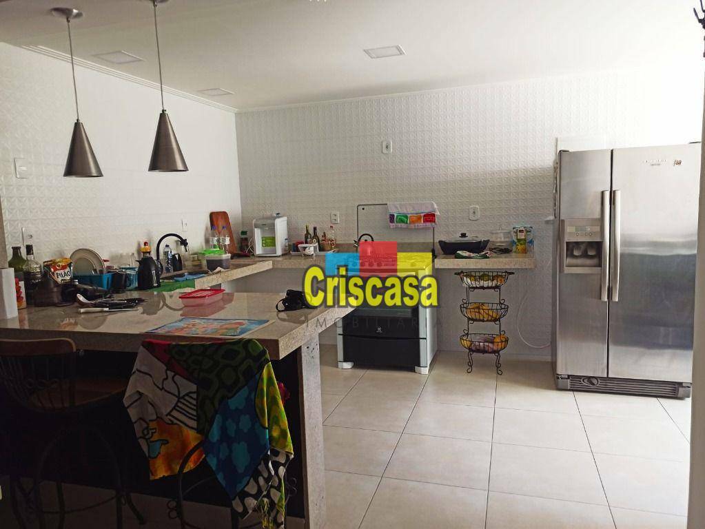 Casa de Condomínio à venda com 4 quartos, 200m² - Foto 4